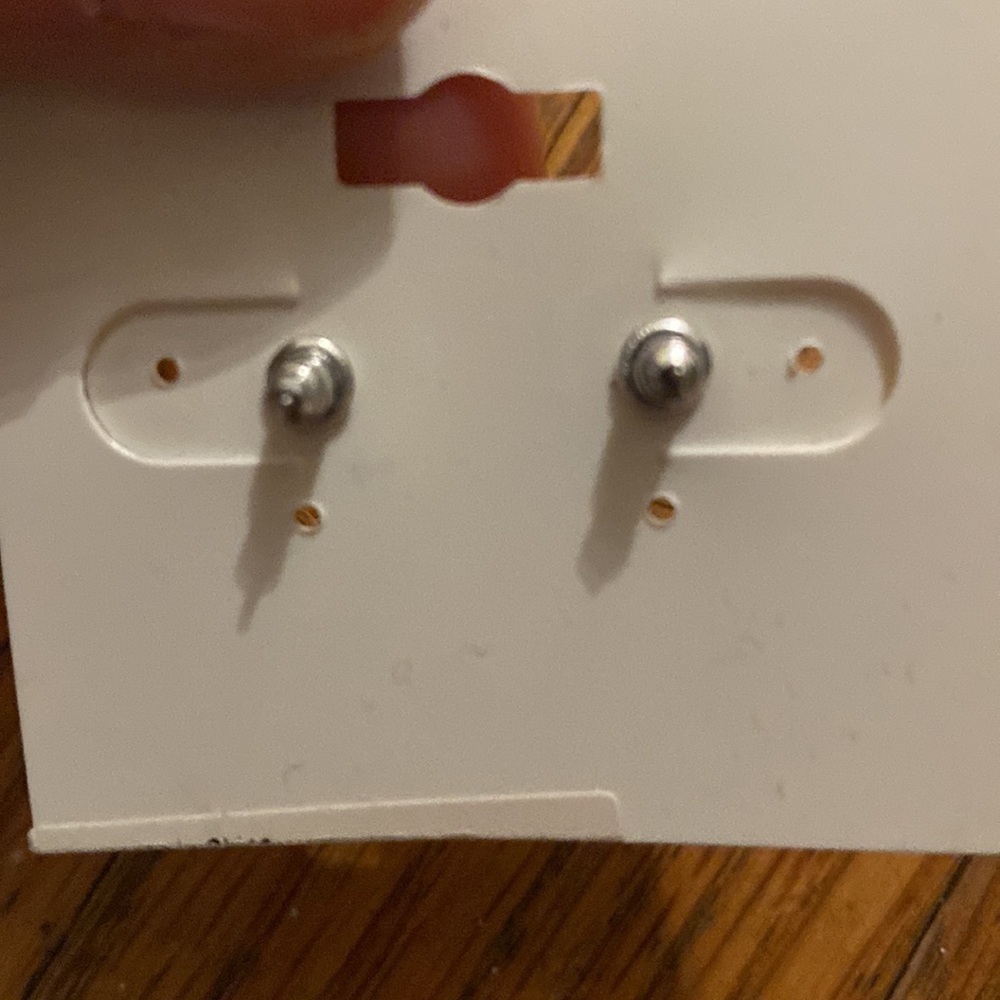 SILVER circle earrings - Picture 3 of 3